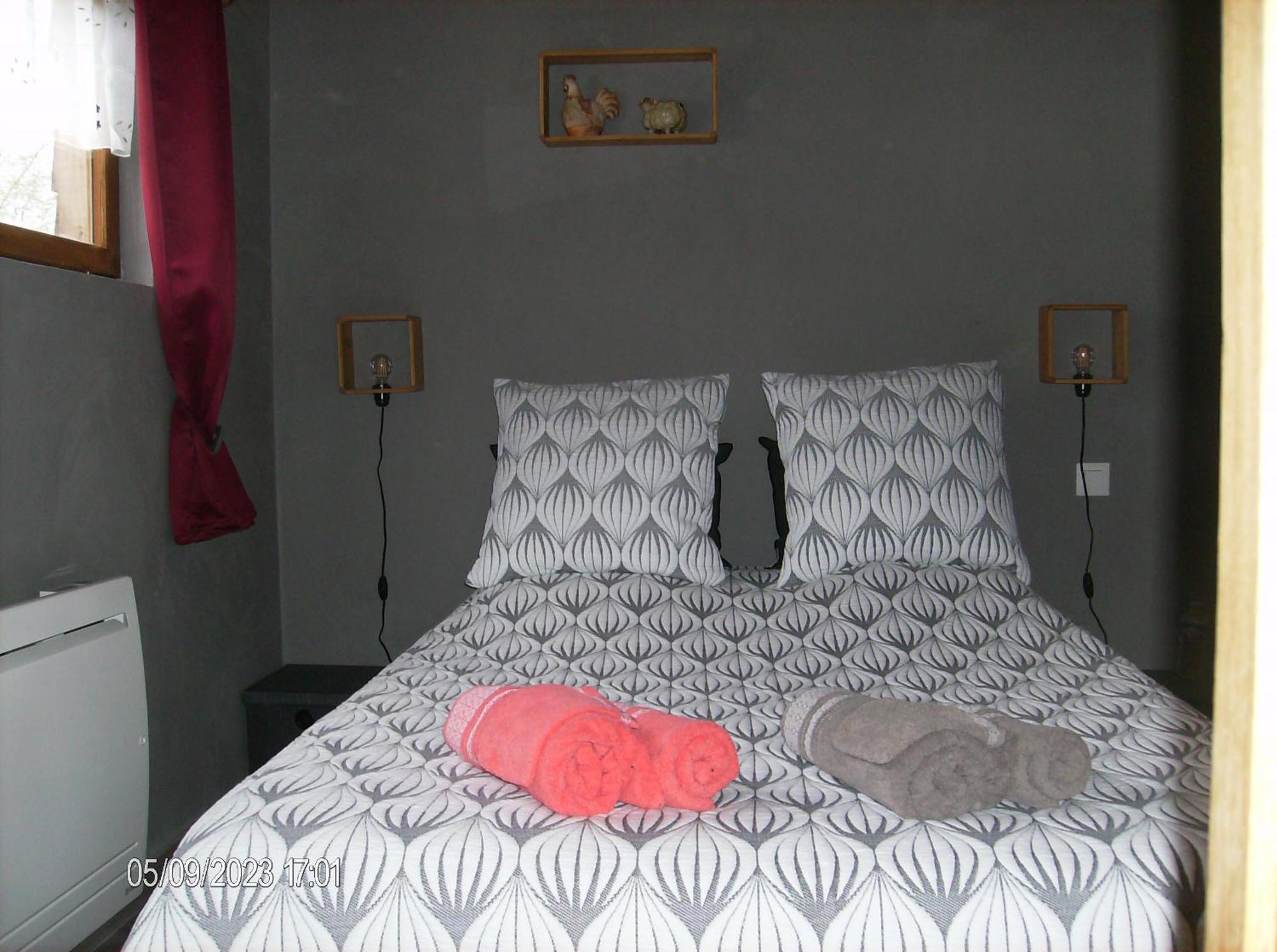 Chambres D'Hotes Sous Les Chenes Gondenans-Montby Luaran gambar